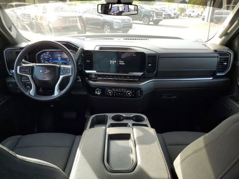 Used 2024 Chevrolet Silverado 1500 RST image 12