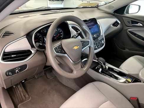 Used 2022 Chevrolet Malibu LS w/ Driver Confidence Package II image 8