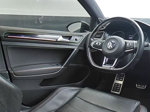 Used 2016 Volkswagen Golf 4-Door image 17