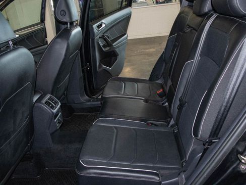 Used 2022 Volkswagen Tiguan SEL R-Line AWD/4WD image 14