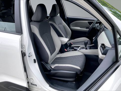 Certified 2025 Subaru Forester AWD/4WD image 7