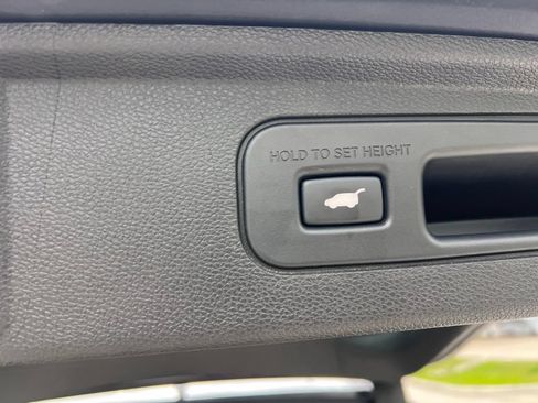 Used 2025 Honda Odyssey Touring image 32
