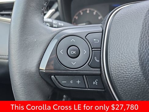 Used 2024 Toyota Corolla Cross LE w/ Moonroof Package AWD/4WD image 30
