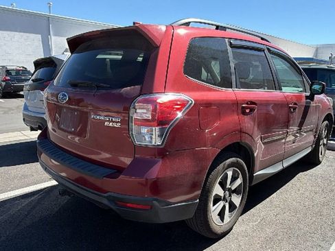 Used 2017 Subaru Forester 2.5i Premium w/ All-Weather Package AWD/4WD image 2