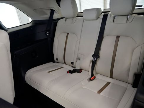 Certified 2024 MAZDA CX-90 Plug-In Hybrid w/ Premium Plus AWD/4WD image 30