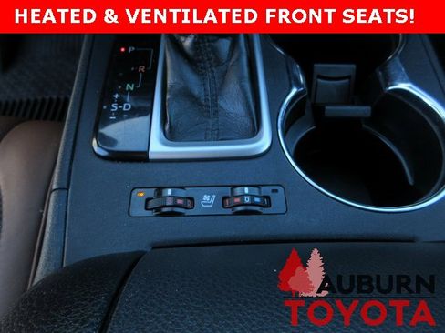 Used 2019 Toyota Highlander Limited image 24