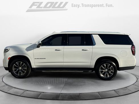 Used 2021 Chevrolet Suburban LT w/ LT Signature Package AWD/4WD image 5