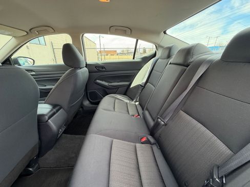 Used 2025 Nissan Altima 2.5 SV image 23