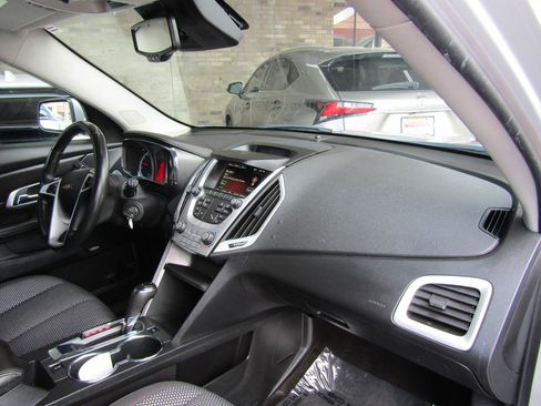 Used 2017 GMC Terrain SLE w/ Technology Package AWD/4WD image 10