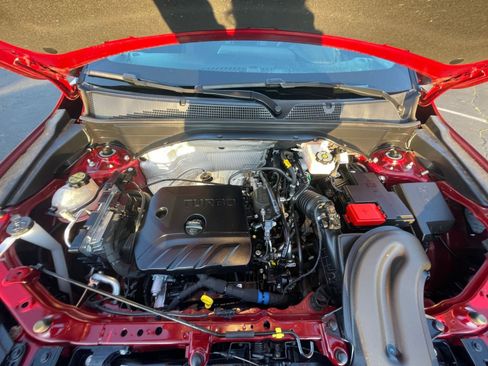 Used 2025 Chevrolet TrailBlazer LT image 30