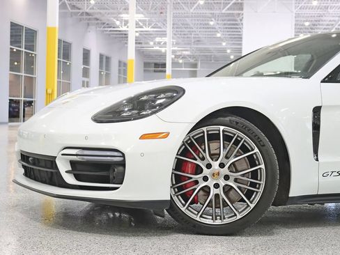 Used 2022 Porsche Panamera GTS AWD/4WD image 2