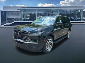 New 2026 Lincoln Navigator Premiere AWD/4WD video 3