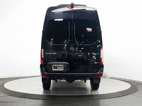 Used 2024 Mercedes-Benz Sprinter 2500 image 24