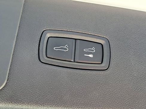 Certified 2020 Porsche Cayenne AWD/4WD image 16