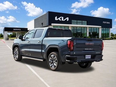Used 2025 GMC Sierra 1500 Denali w/ Denali Reserve Package AWD/4WD image 7