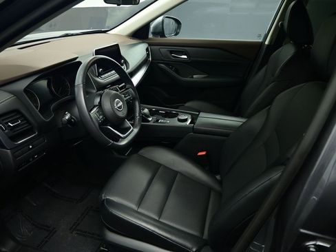 Used 2023 Nissan Rogue SV w/ SV Premium B Package image 14