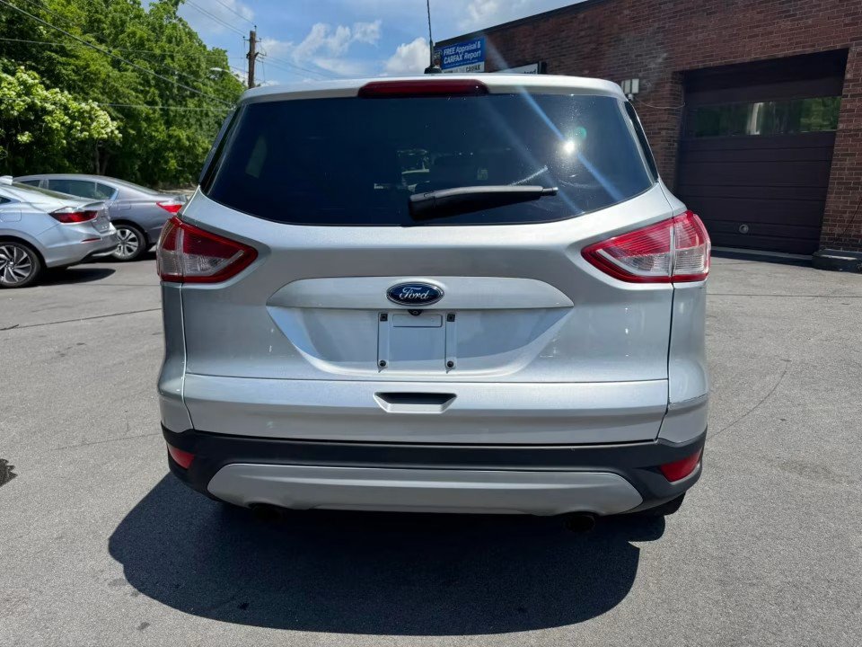 Used 2016 Ford Escape SE AWD/4WD image 8