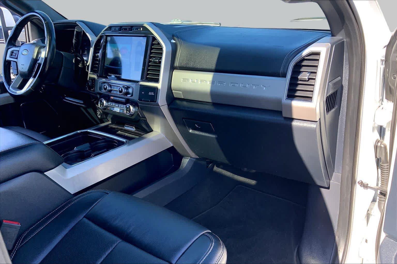 Used 2022 Ford F250 Lariat w/ Lariat Ultimate Package AWD/4WD image 17