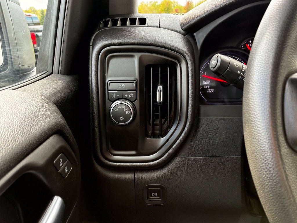 Used 2023 Chevrolet Silverado 1500 W/T RWD image 10