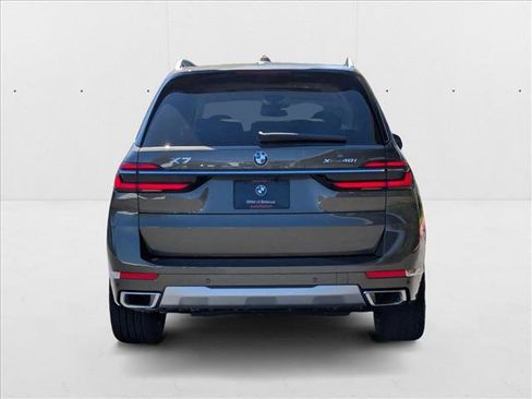 Used 2026 BMW X7 xDrive40i image 7