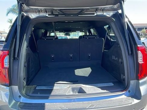 Used 2025 GMC Yukon XL Denali AWD/4WD image 33