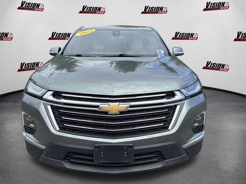 Used 2023 Chevrolet Traverse LT AWD/4WD image 2