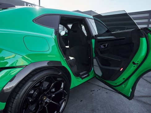 Used 2024 Lamborghini Urus Performante image 30