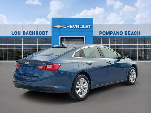 Used 2025 Chevrolet Malibu LT FWD image 3