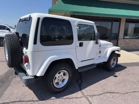 Used 2000 Jeep Wrangler Sahara image 2