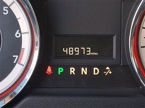 Used 2016 Dodge Grand Caravan SXT image 21