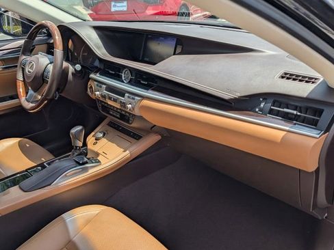 Used 2018 Lexus ES 350 w/ Navigation System Package FWD image 18