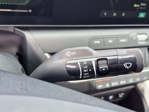 Used 2025 Kia K4 FWD image 30