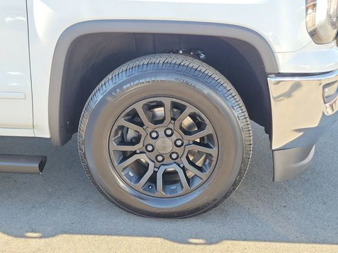 Used 2018 GMC Sierra 1500 SLE w/ SLE Value Package image 31