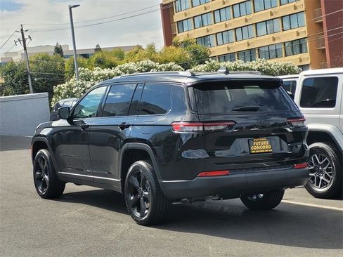 New 2025 Jeep Grand Cherokee L Altitude image 5