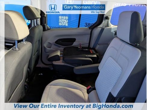 Used 2020 Ford Transit Connect XLT image 18