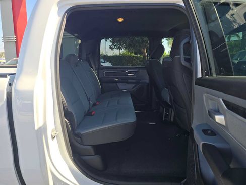 Used 2022 RAM 1500 Big Horn AWD/4WD image 12