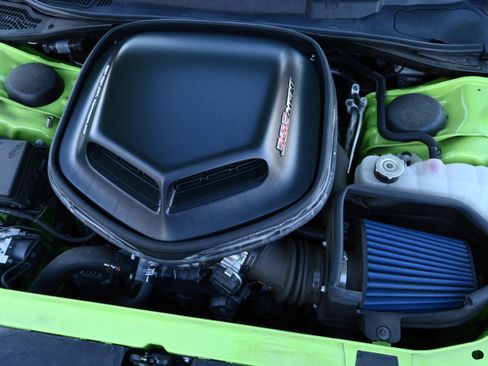 Used 2023 Dodge Challenger R/T Scat Pack w/ Shaker Package image 26