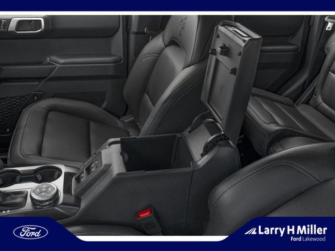 New 2026 Ford Bronco Badlands AWD/4WD image 30