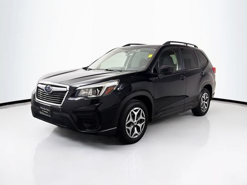 Used 2019 Subaru Forester Premium AWD/4WD image 3