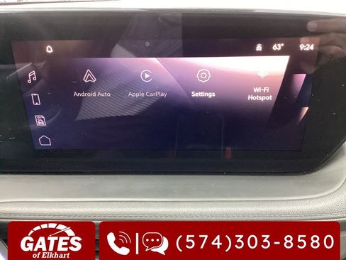 Used 2025 Buick Encore GX Preferred AWD/4WD image 3