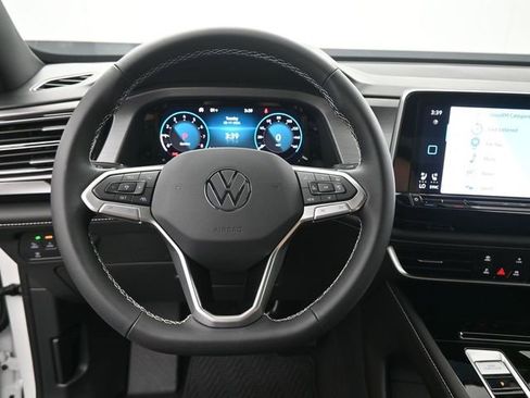 New 2026 Volkswagen Atlas Cross Sport SE image 32