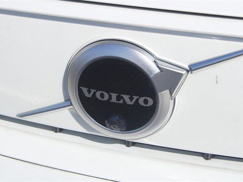 Used 2021 Volvo XC40 P8 Recharge w/ Advanced Package image 49