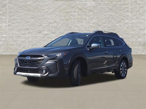 Certified 2023 Subaru Outback Touring XT AWD/4WD image 3