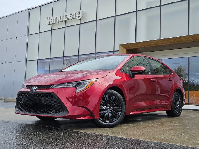 Used 2022 Toyota Corolla LE FWD image 1