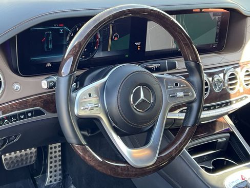 Used 2019 Mercedes-Benz S 560 4MATIC Sedan image 20
