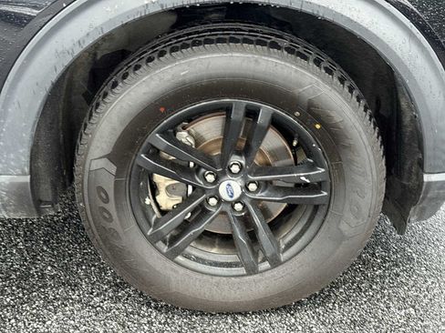 Used 2020 Ford Explorer XLT AWD/4WD image 31