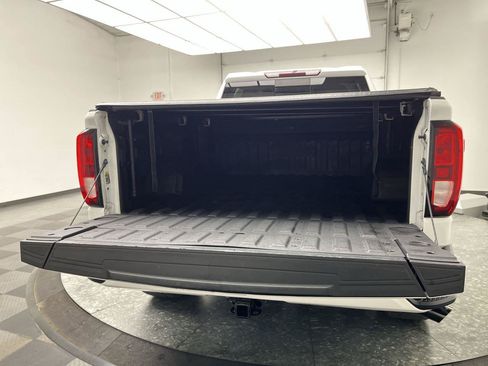 Used 2020 GMC Sierra 1500 Elevation w/ Elevation Value Package AWD/4WD image 31