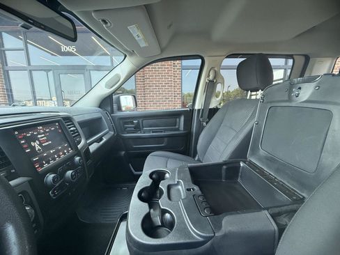 Used 2019 RAM 1500 Express w/ Express Value Package AWD/4WD image 27
