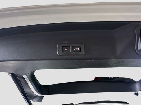Used 2025 Subaru Ascent Premium AWD/4WD image 29