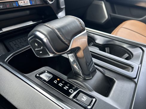 Used 2023 Ford F150 Platinum image 16